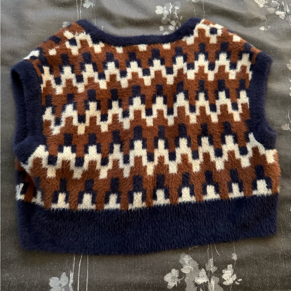 PacSun Kendall & Kylie V-Neck Sweater Vest Size Small - Picture 2 of 3